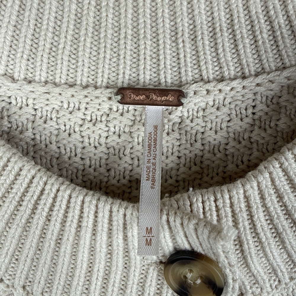 Free People Lila Cardi Cropped Chunky Knit Button Cardigan Beige Medium Preppy - Picture 5 of 7